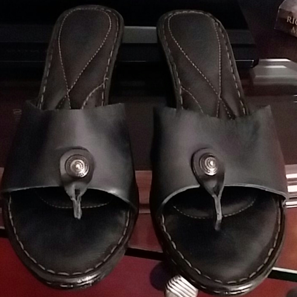 BORN SANDALS - Picture 2 of 7